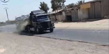 داعشیان در دیرالزور بر یک تانکر حامل نفت حمله کردند